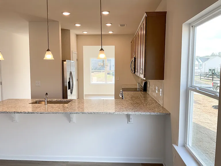 124 Red Oak Ln — Photo 6