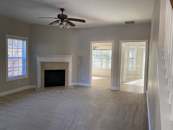 3rd image of 719 Pine Cove Dr