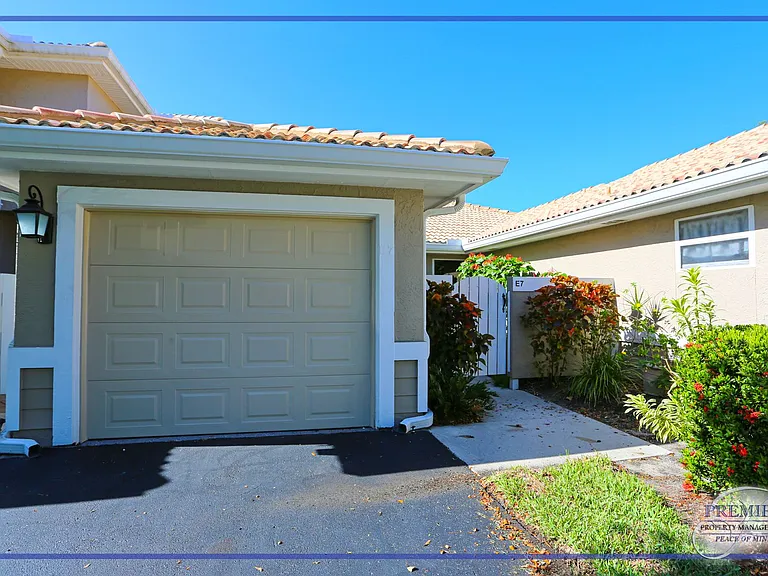 402 Emerald Bay Cir #E7 — Photo 6