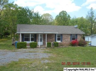 1054 Hulaco Rd, Arab, AL 35016