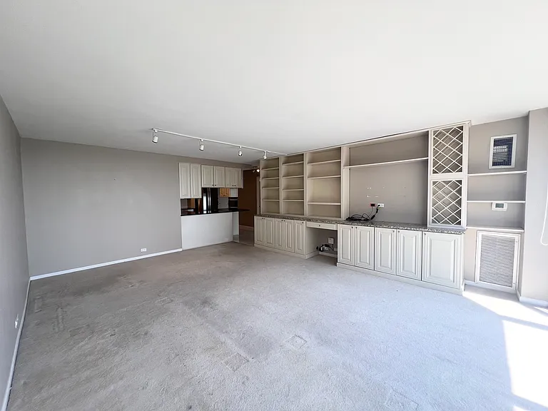 Spacious with wide footprint