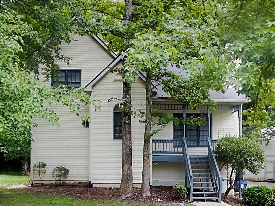 1st image of 3167 Oak Leaf Ct SW