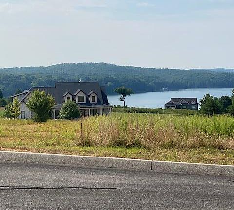 5th image of Scenic View Ln