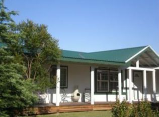 5421 Iceland Dr, Anderson, CA 96007