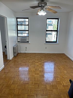 3rd image of 328 20th St #2