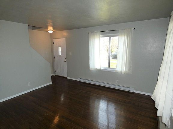 2nd image of 1110 Culver Pl