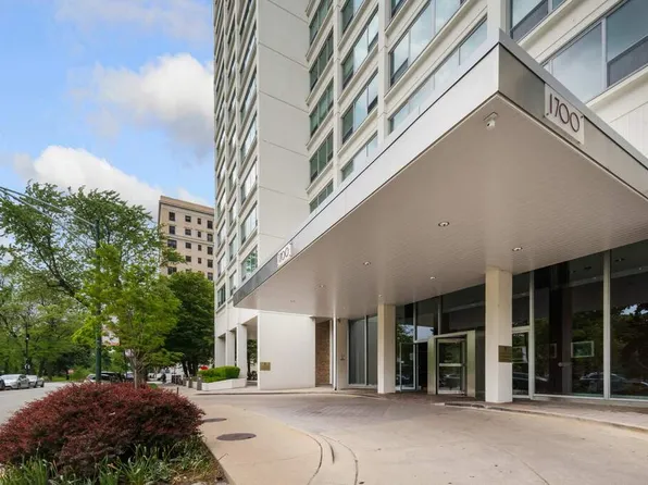 1700 E 56th St APT 601, Chicago, IL 60637