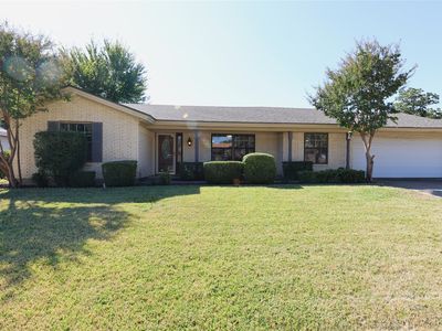 417 W Pleasantview Dr, Hurst, TX, 76054