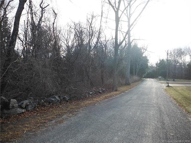 2nd image of 30 Stanton Ln