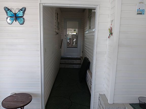 3rd image of 1251 Las Brisas Ln #413
