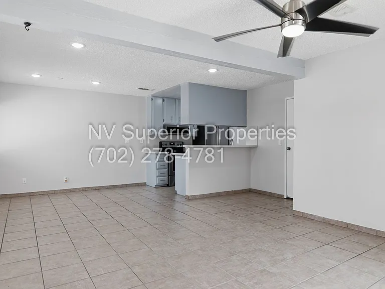 2274 E Desert Inn Rd — Photo 13