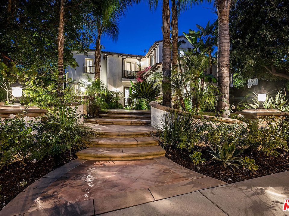 1st image of 26852 Alsace Dr