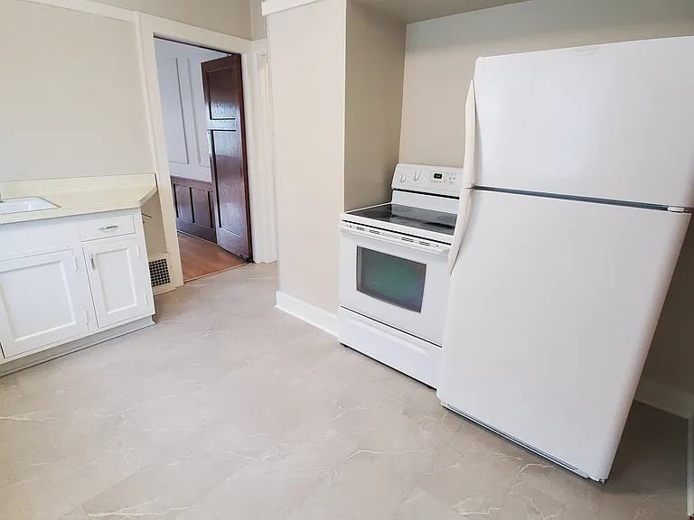 2240 N 62nd St #2240_UPPER — Photo 4