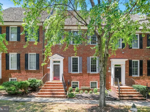 214 Thaxton St, Gaithersburg, MD 20878