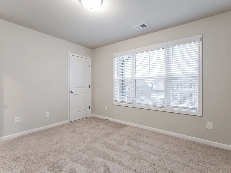 3342 SE Lilac Creek Trl — Photo 12