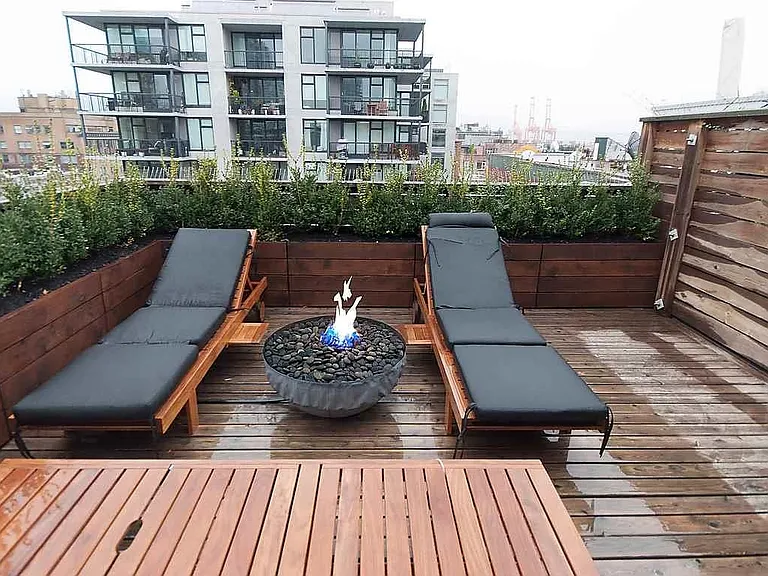 53 Hastings St W #604 — Photo 17