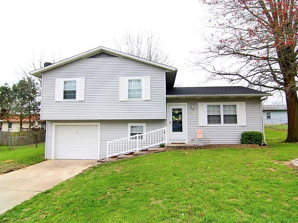 1st image of 805 Andrew St