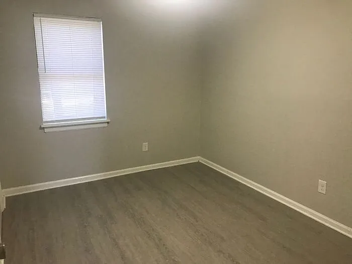 105 Chalet North Ct — Photo 7