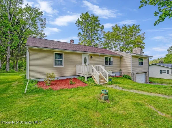 118 Brookside Rd, Dalton, PA 18414