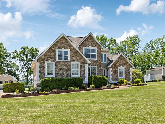 4th image of 1427 Oak Leaf Dr