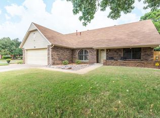919 N Holly St, Jenks, OK 74037
