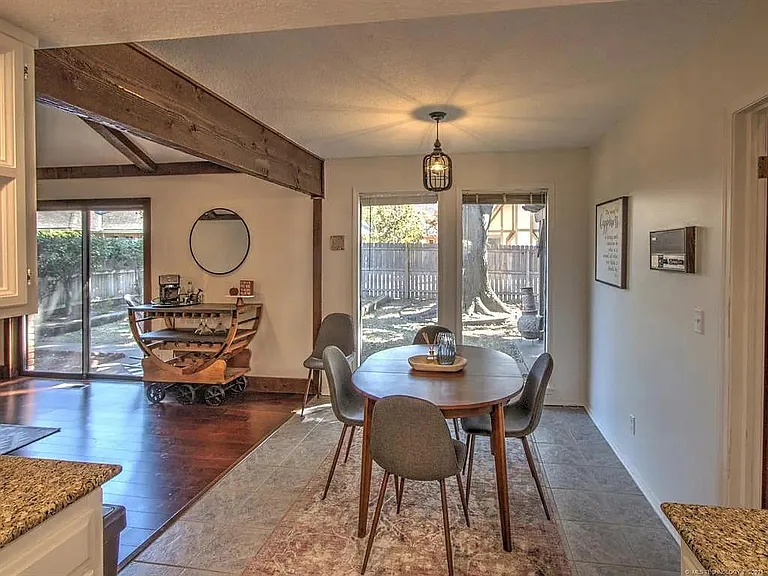 8917 S 70th East Ave — Photo 13