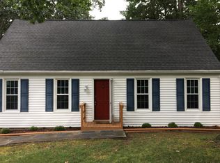 1623 Treewood Ln, North Chesterfield, VA 23235