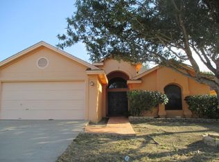 814 Topaz Trl, Laredo, TX 78045