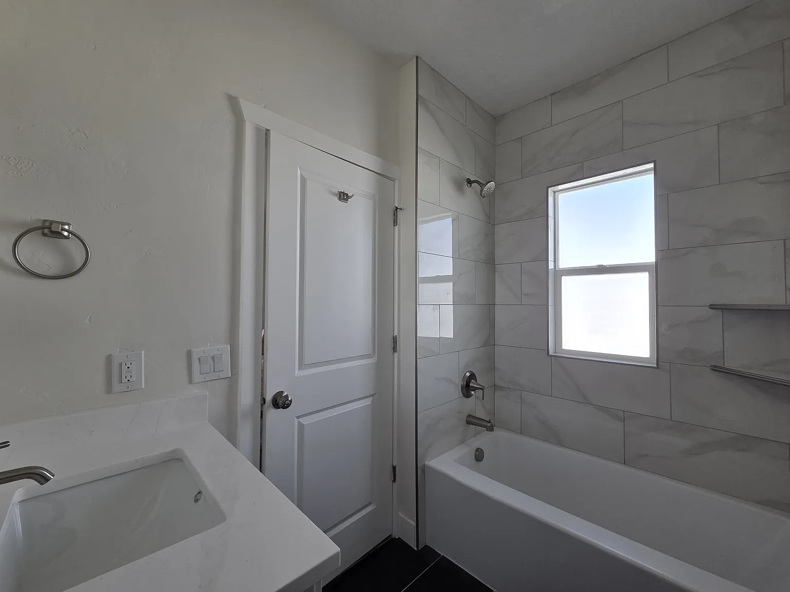 152 N 200 W St - #A - KAM - A — Photo 3