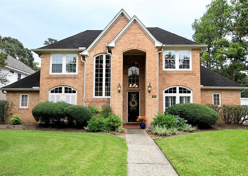 1st image of 5826 Woodland Falls Dr
