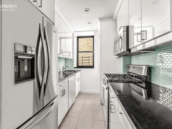 320 West 89th Street image 6 of 13