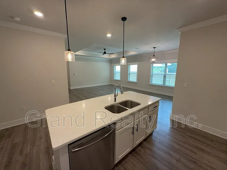10035 Tuscan Ct — Photo 11