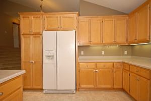 Beautiful Maple Cabinetry
