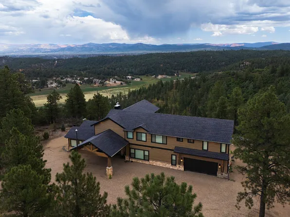 14 N Royal Dr #14, Duck Creek Village, UT 84762