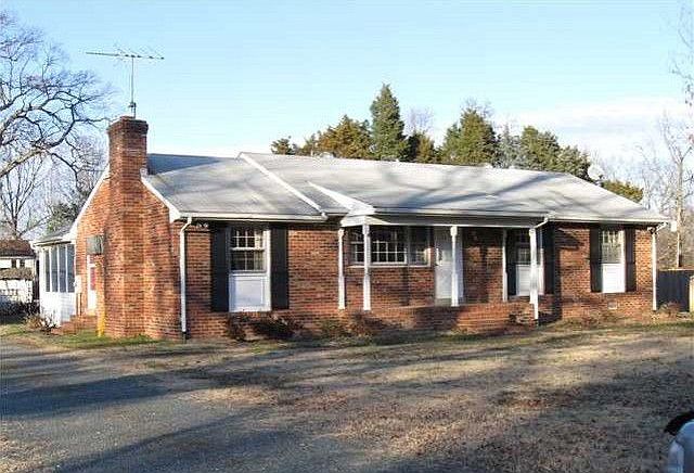 1st image of 310 Woodview Dr