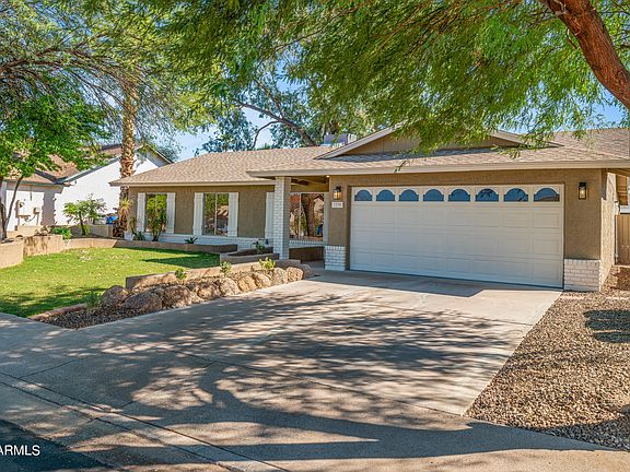 2nd image of 1739 E ISABELLA Avenue