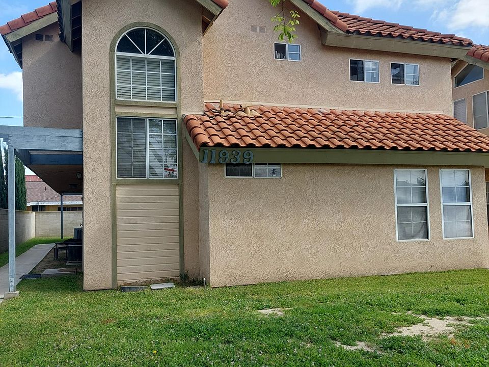 1st image of 11939 209th St APT 2