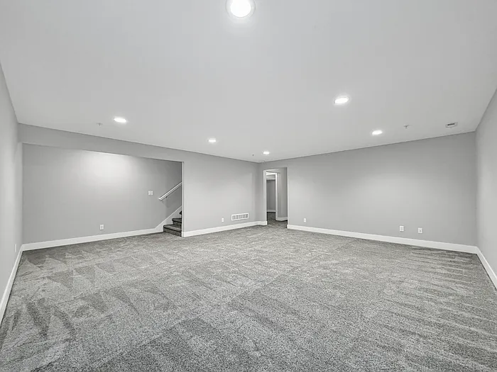 4433 Lower Beaver Rd — Photo 25