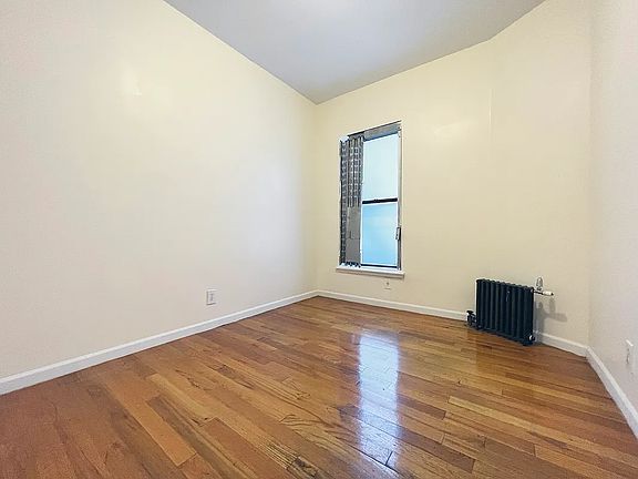 4th image of 408 W 130th St #25B