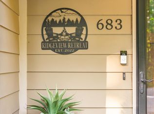 683 Ridgeview Dr, Pegram, TN 37143