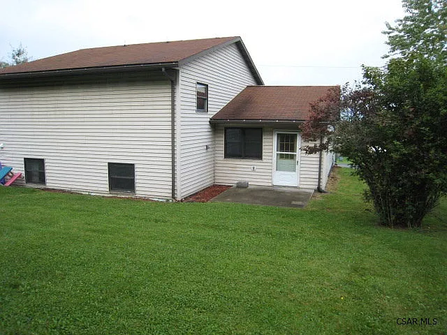 216 Hastings St — Photo 9