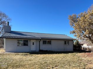 107 N Zuni St, Springerville, AZ 85938