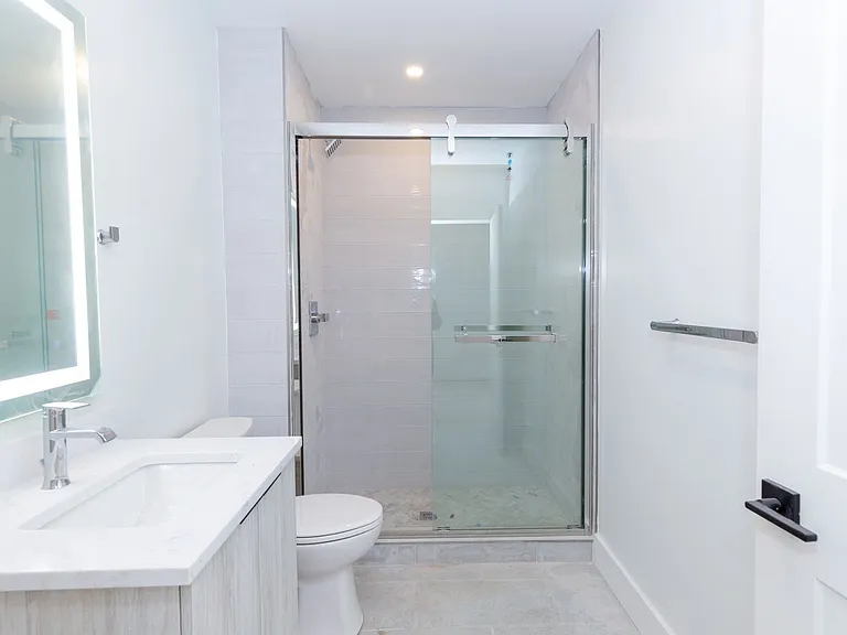 Serpentine Apartments: Newly Renovated in the Heart of Drexel — Photo 22