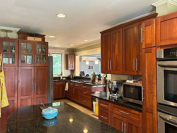 Kitchen & Bakers Kitchen