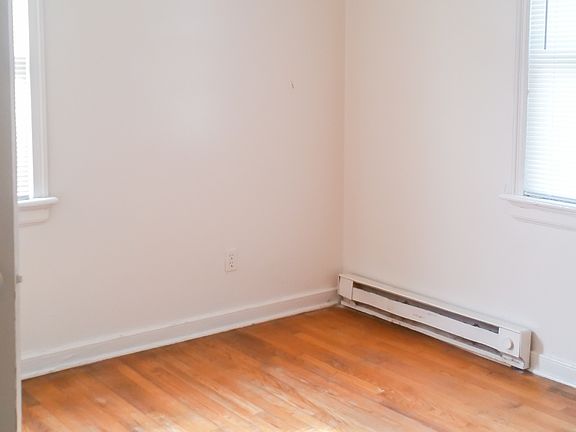 5th image of 1107 E 15th St
