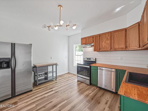 2nd image of 413 James Ave