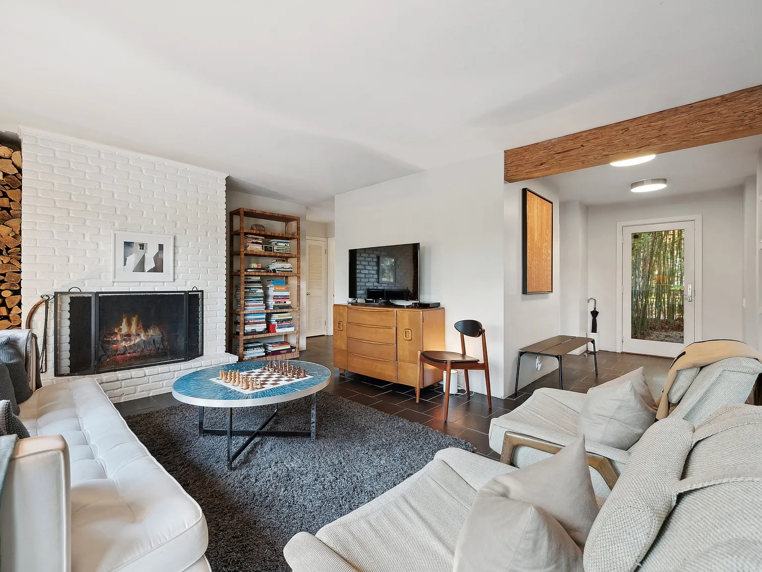 Mid-Century Sagaponack with new heated 75 FT Lap Pool — Photo 4