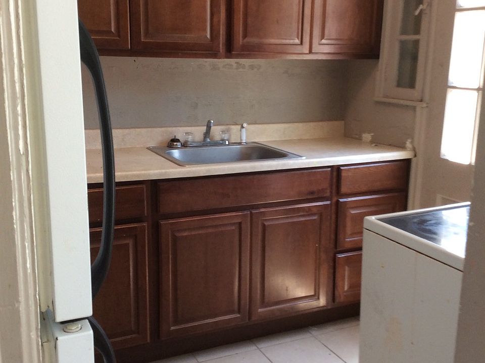 1st image of 4823 South St