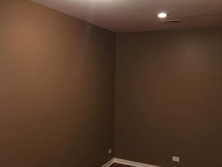 2035 N Avers Ave #2 — Photo 22