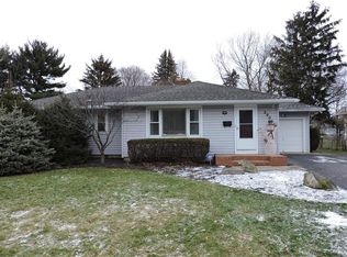290 Coronado Dr, Rochester, NY 14617